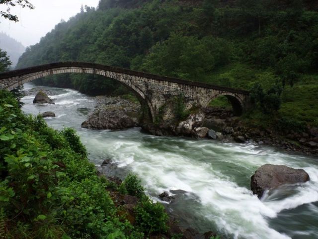 Uçaklı Karadeniz Yaylaları ve Batum Turu (3 Gece Otel Konaklamalı)
