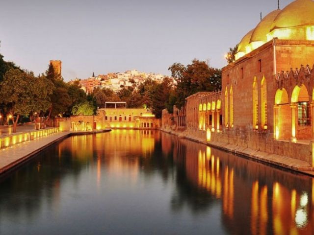 Ramazan Bayramı Özel Fırtına Gibi Gap Mezopotamya Turu (3 Gece Otel Konaklamalı)