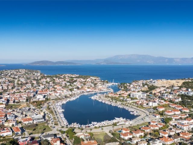 Sevgililer Günü Özel Kuşadası Çeşme Pamukkale Turu 2 Gece