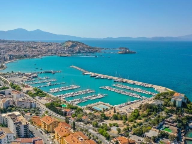 Sevgililer Günü Özel Kuşadası Çeşme Pamukkale Turu 2 Gece