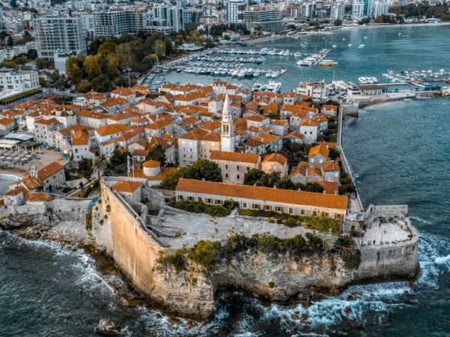 Sevgililer Günü Özel Budva Rüyası Turu Türk Havayolları İle 2 Gece 3 Gün