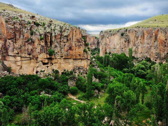 Kapadokya Ihlara Vadisi ve Hacı Bektaş Turu (1 Gece Otel Konaklamalı)